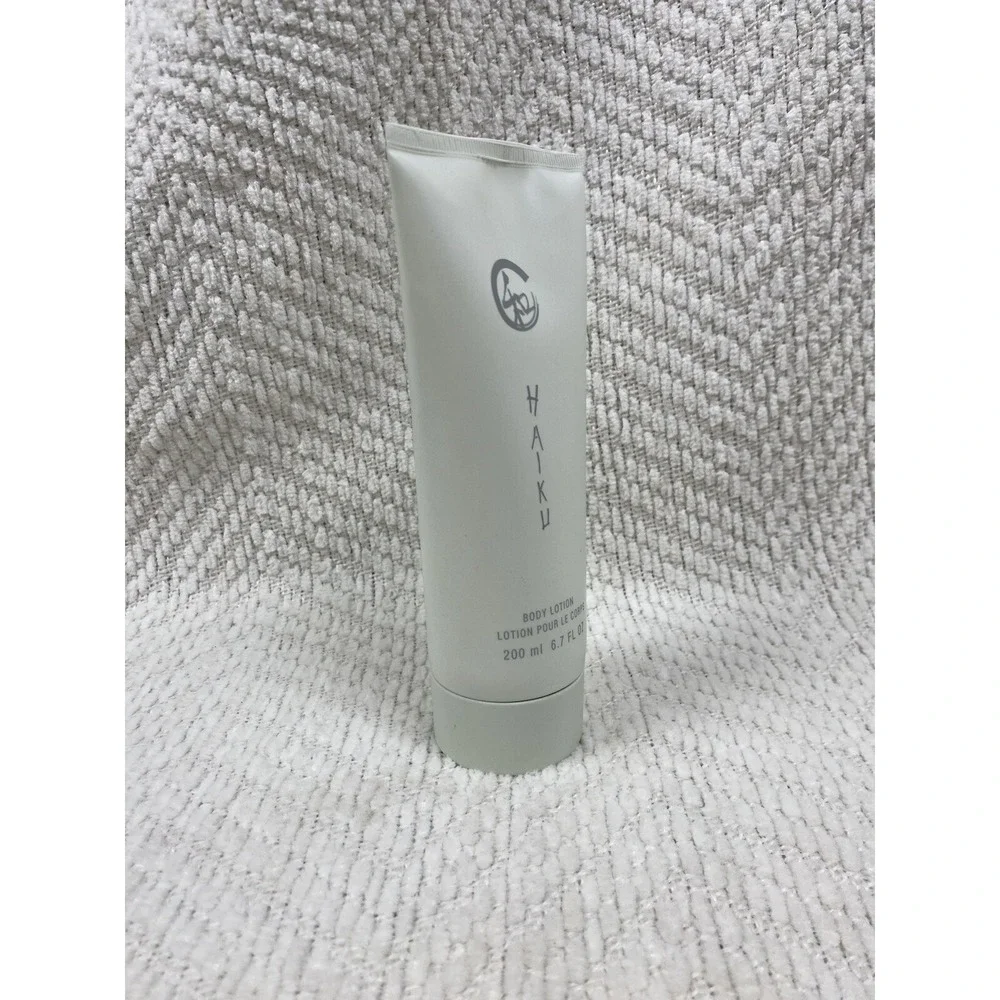 Avon Haiku Perfumed Body Lotion - 6.7 FL OZ  Japanese Citrus & Lush Floral Notes - Picture 2 of 10